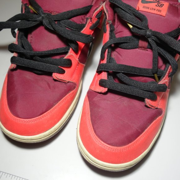 Nike SB Dunk Laser Crimson Red Low Top Sneakers w/ Original Box, Size 10.5 - Picture 2 of 10
